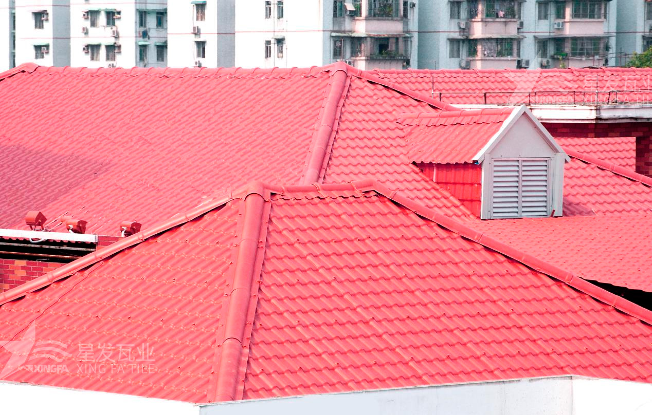 PVC瓦与树脂瓦：如何选择适合您屋顶的材料？